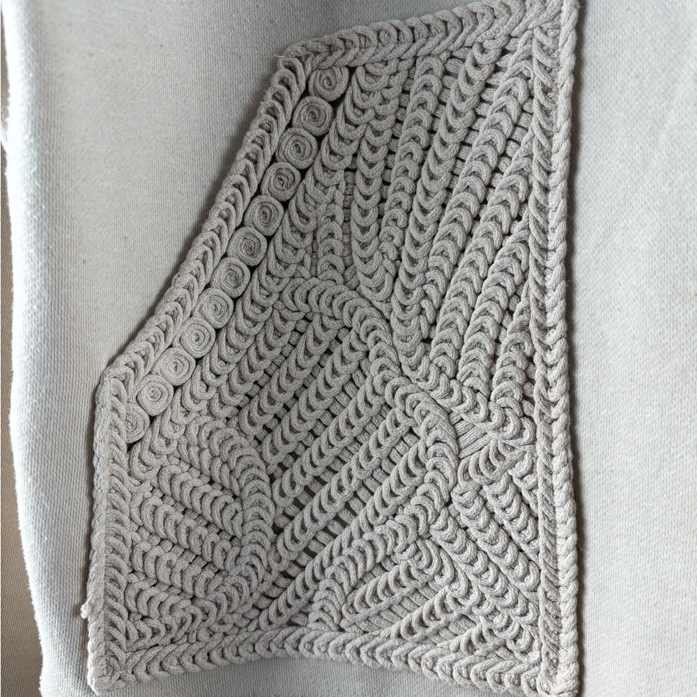 ZARA Women’s Light Beige Round Neck Sweatshirt Tricot Patch Pockets Size Medium - Picture 8 of 15